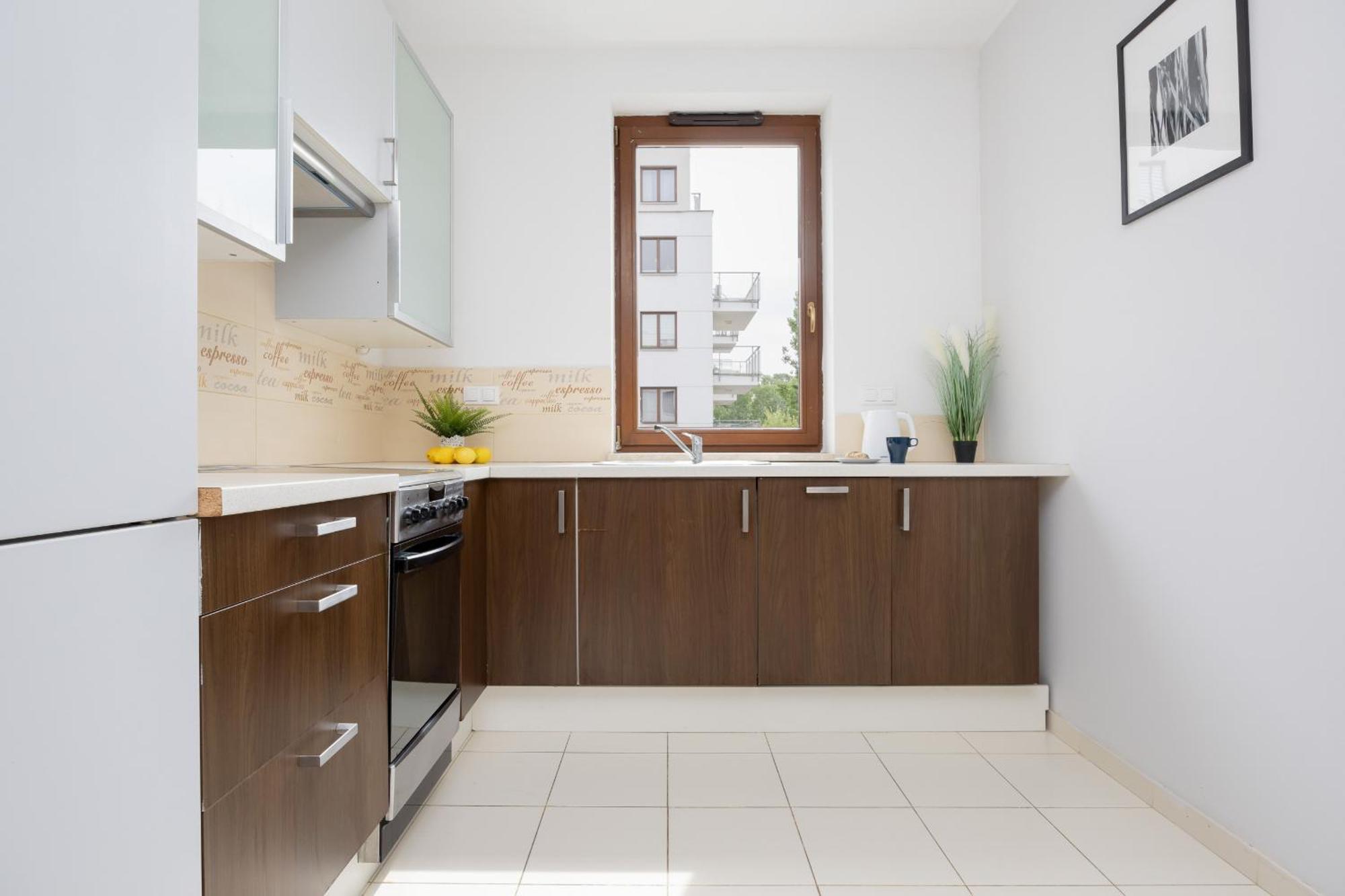 City Apartment With Parking Near Metro Mlociny By Noclegi Renters Varsó Kültér fotó